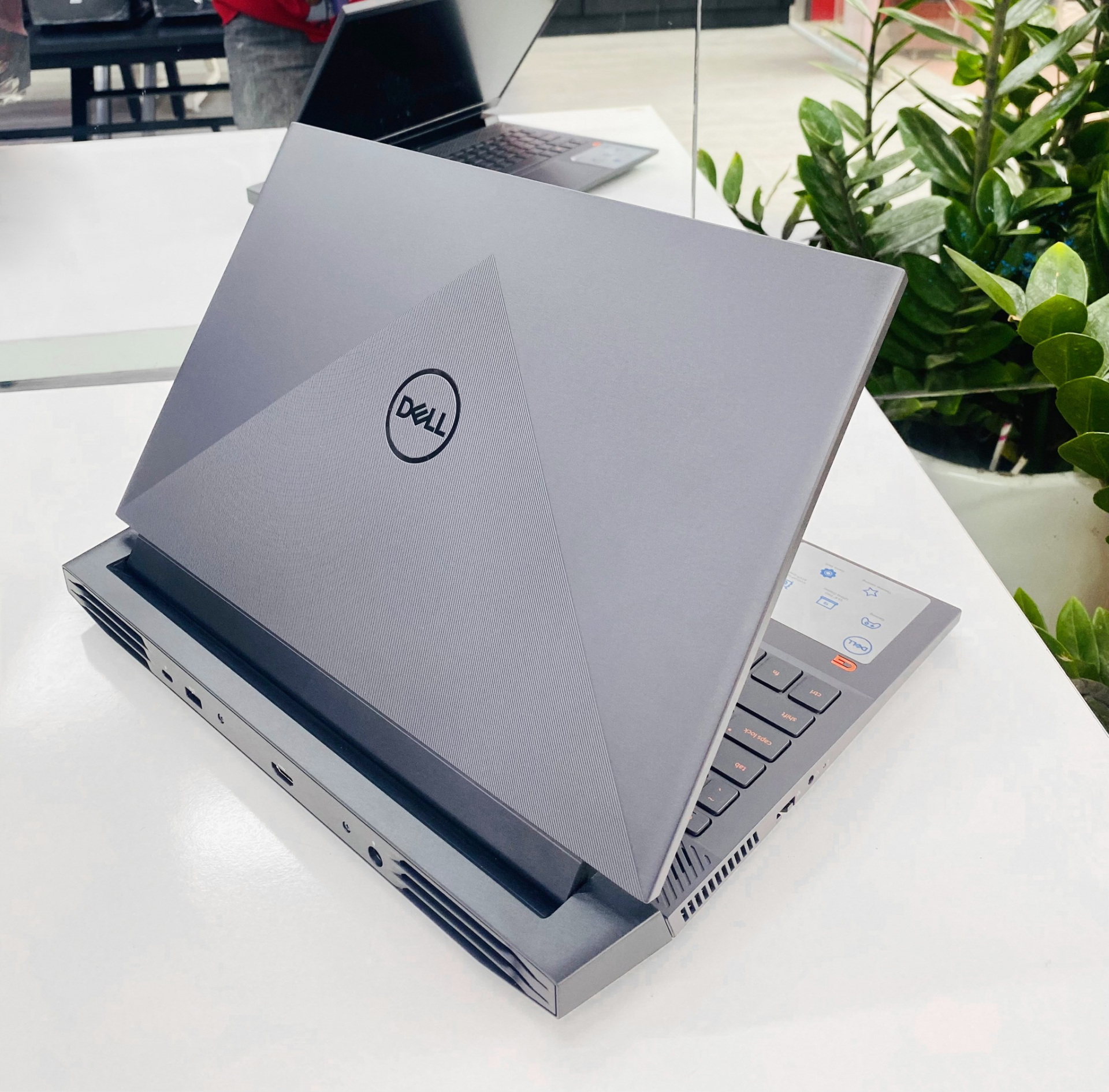 Dell laptop i9 12th giá tốt