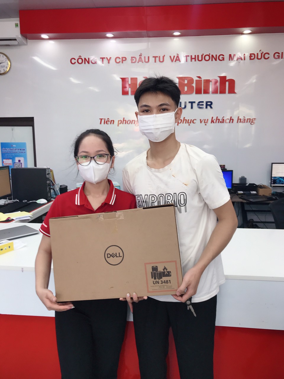 Mua laptop mới nhất tại Hòa Bình Computer 