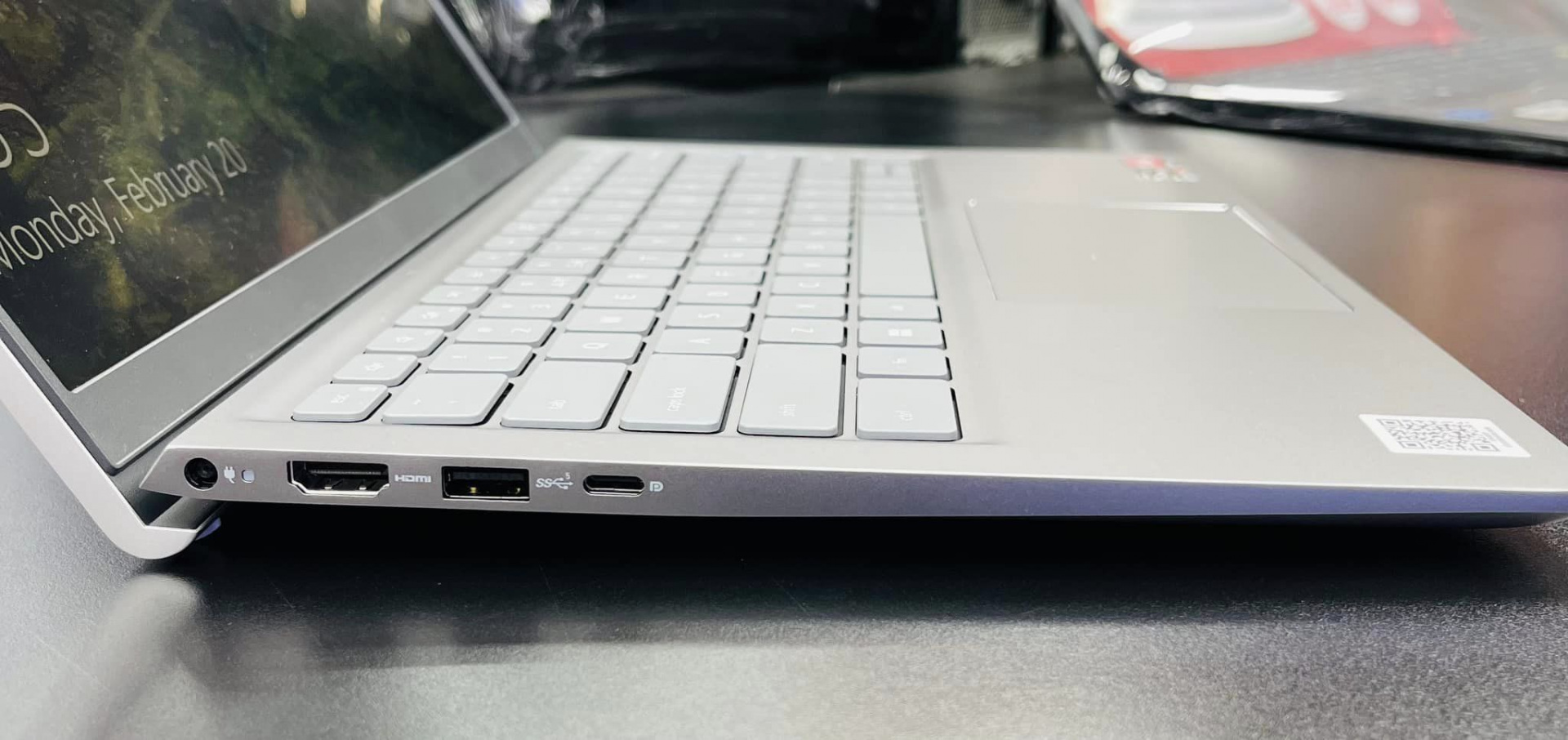 laptop cũ nhật chính hãng