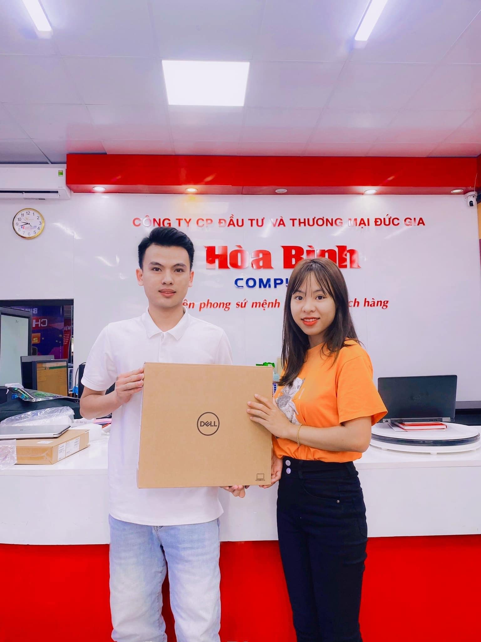 Mua laptop tại Hòa Bình