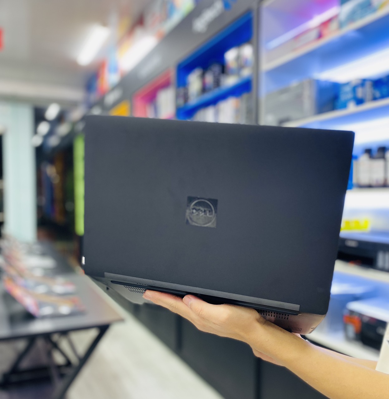 Laptop Dell i7 7600U mới giá rẻ nhất Phước Sơn 