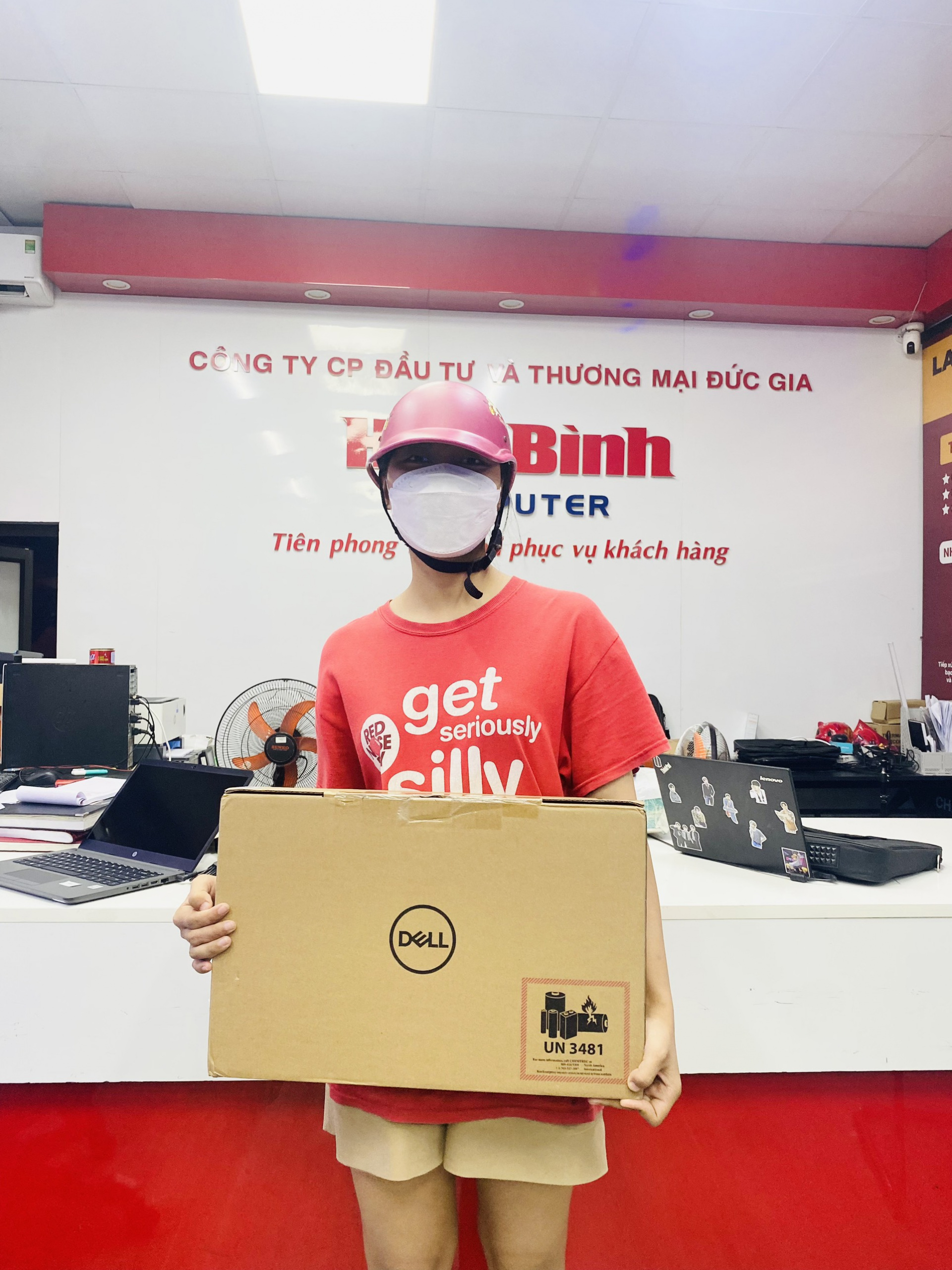 Mua laptop chính hãng tại Hòa Bình Computer