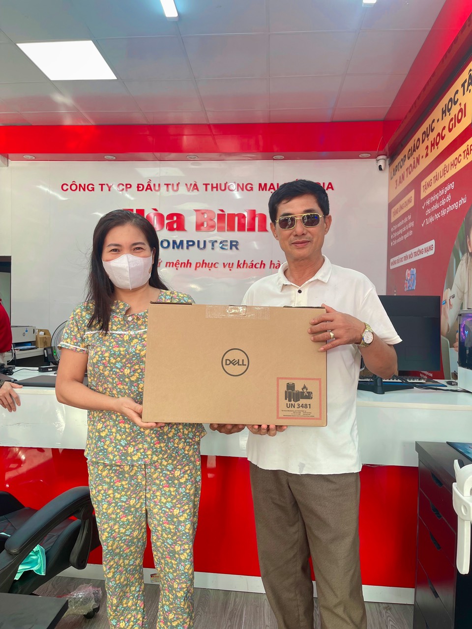 Mua laptop tại Hòa Bình Computer