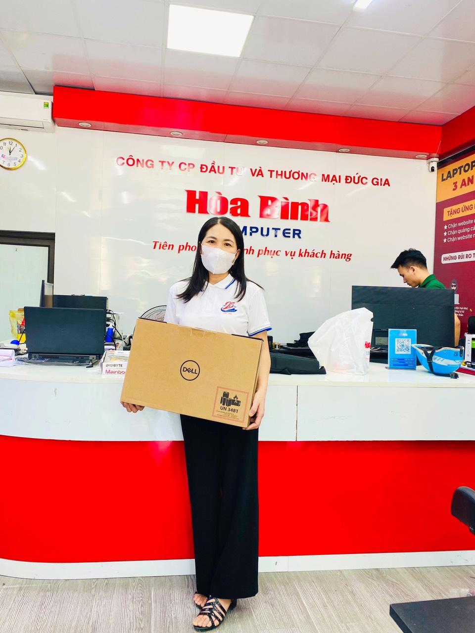 Mua laptop ở Hòa Bình Computer