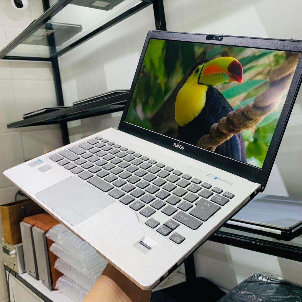 Laptop nội địa Nhật Fujitsu